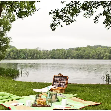 Seeschloss Szálloda Schorssow